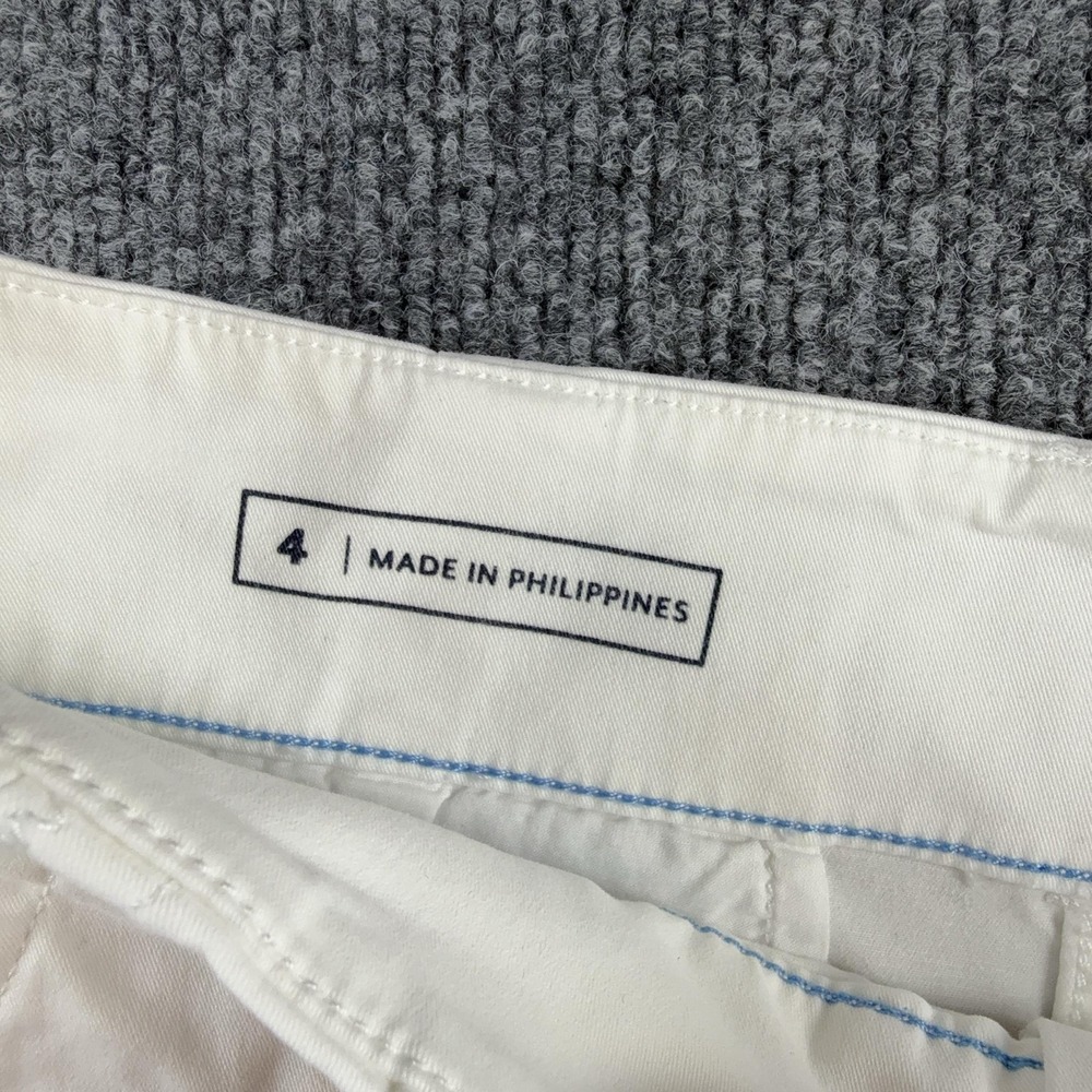 Vineyard Vines Shorts Womens 4 White Chino Twill Stretch Logo Pockets Casual - Picture 2 of 10
